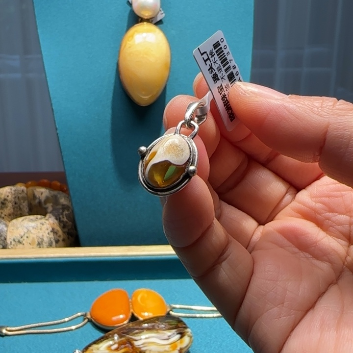 琥珀未镶嵌耳饰波兰设计款琥珀蜜蜡