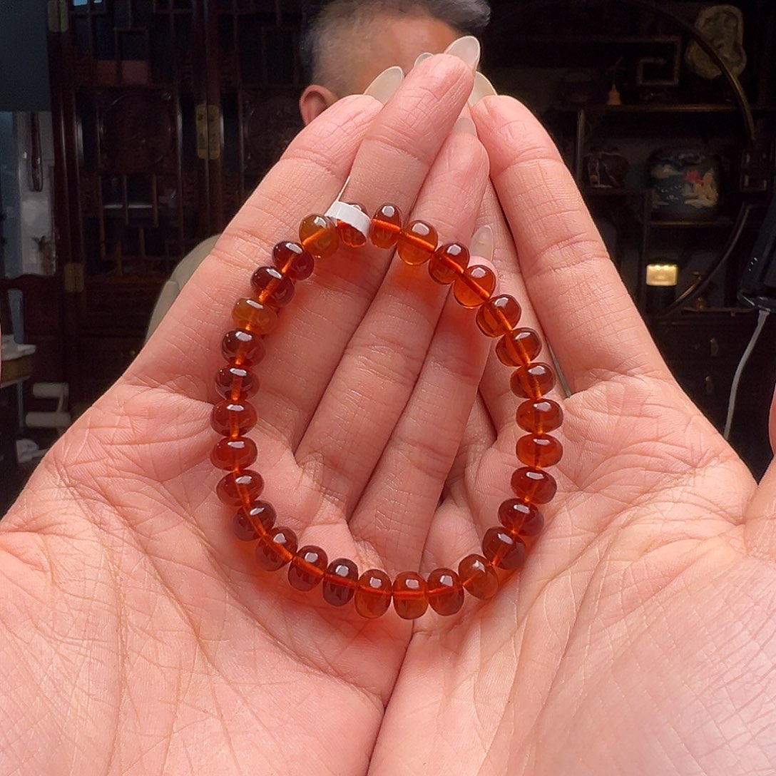 琥珀裸石未镶嵌抚顺琥珀20460-1。8mm