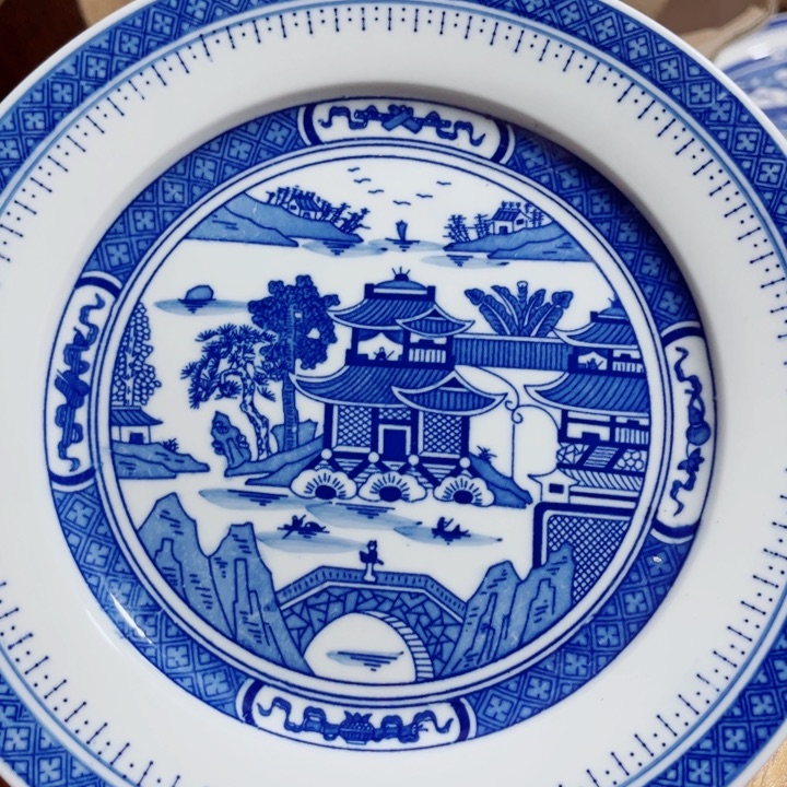 青花玲珑10寸平盘梧桐微瑕