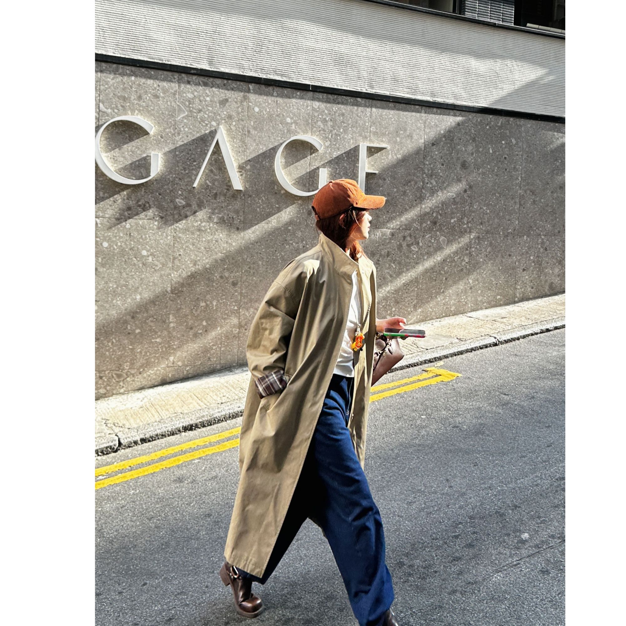 晶咕【诺丁山下】英伦风复古格子拼接宽松长短版风衣外套