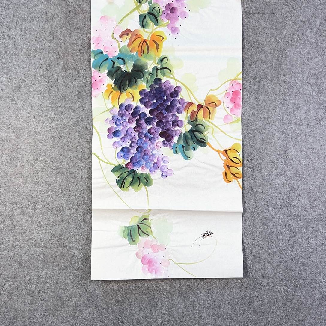 国画327 牡丹等植物生长于这里并