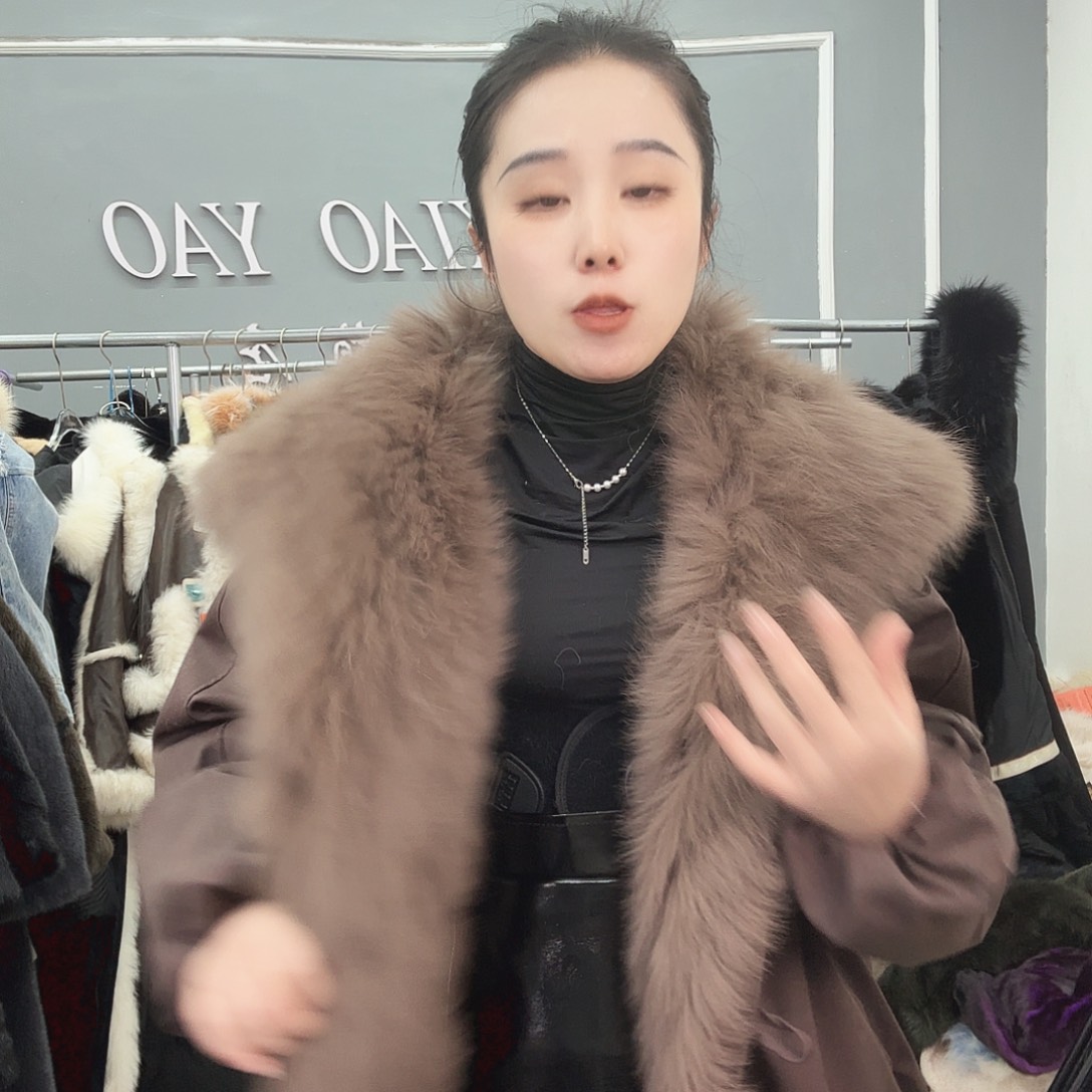 姚小妖家高端皮草