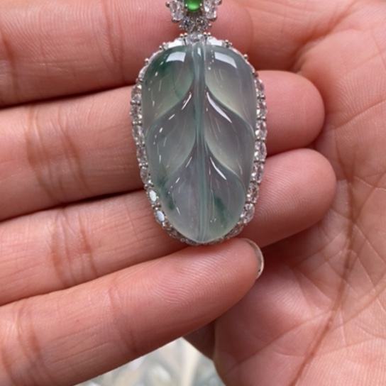 翡翠银S925镶嵌颈饰吊坠