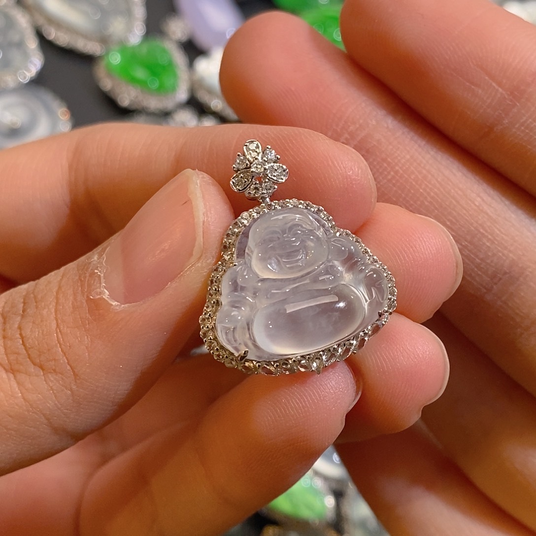 翡翠颈饰18K金镶嵌天然缅甸A货翡翠