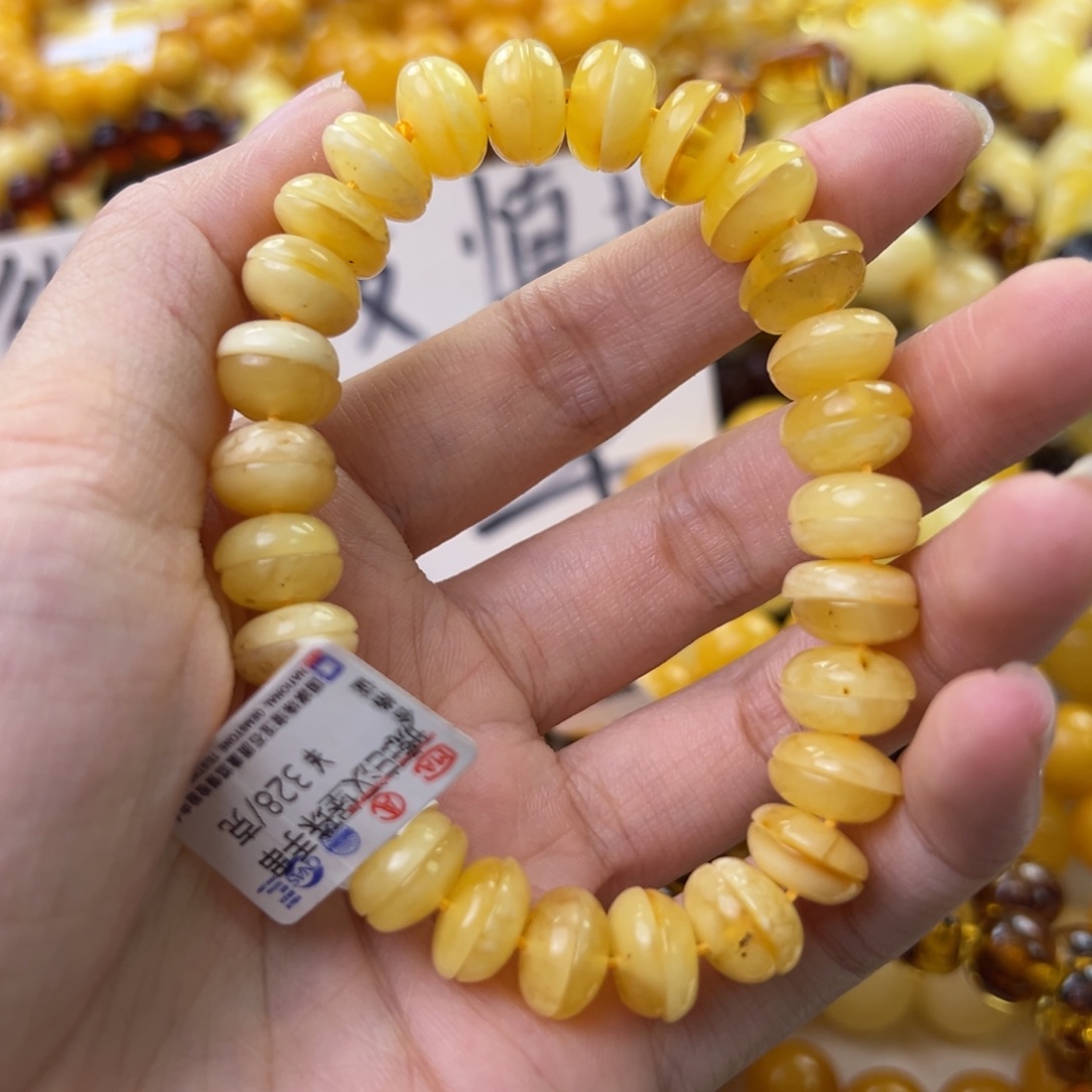 琥珀珠宝奇石未镶嵌