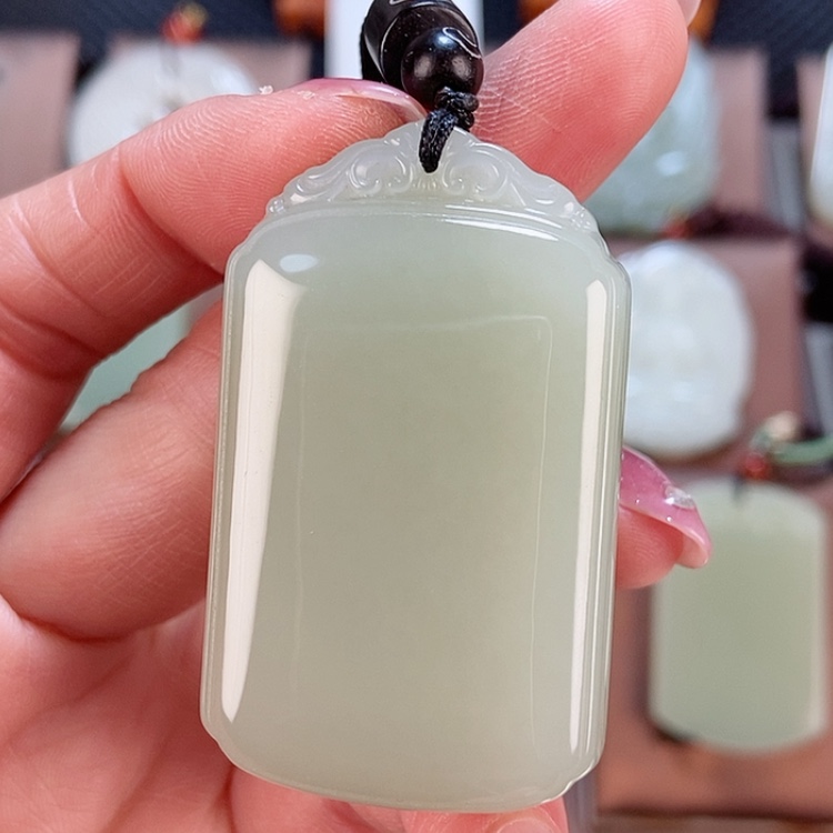 【闪购商品】和田玉颈饰未镶嵌