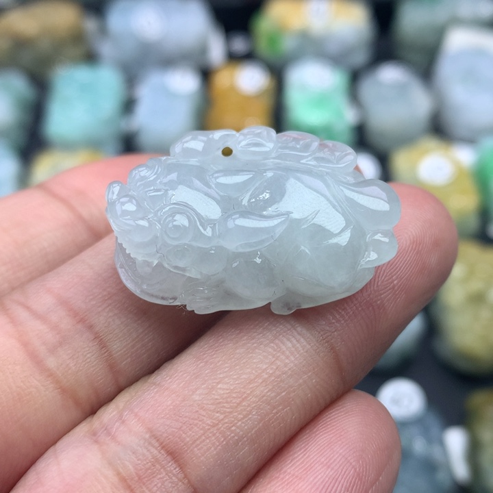 翡翠颈饰未镶嵌天然缅甸翡翠招财貔貅吊坠