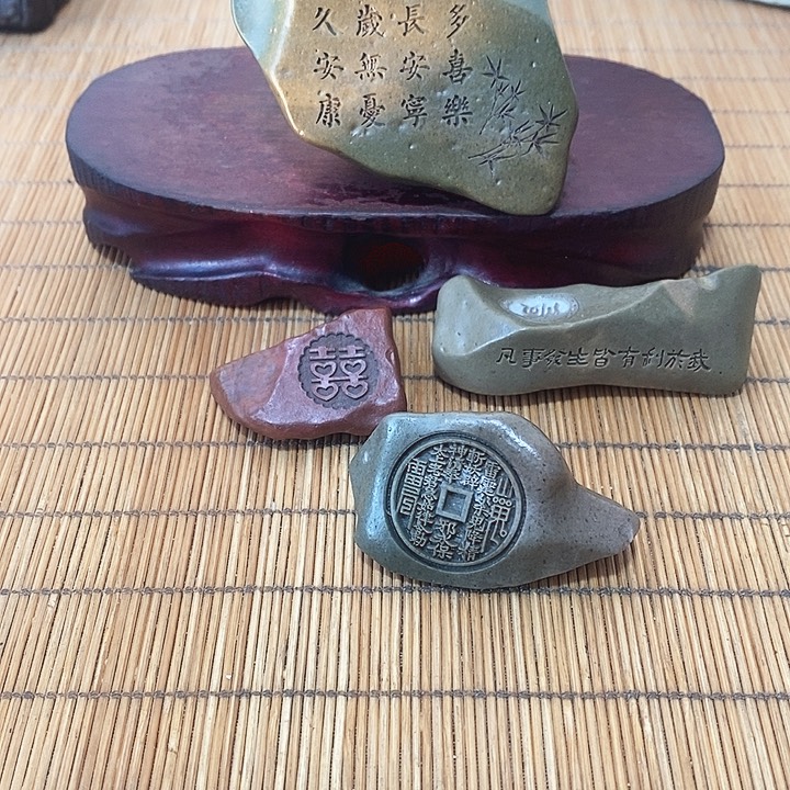 *****原石雕刻工艺品手把摆件