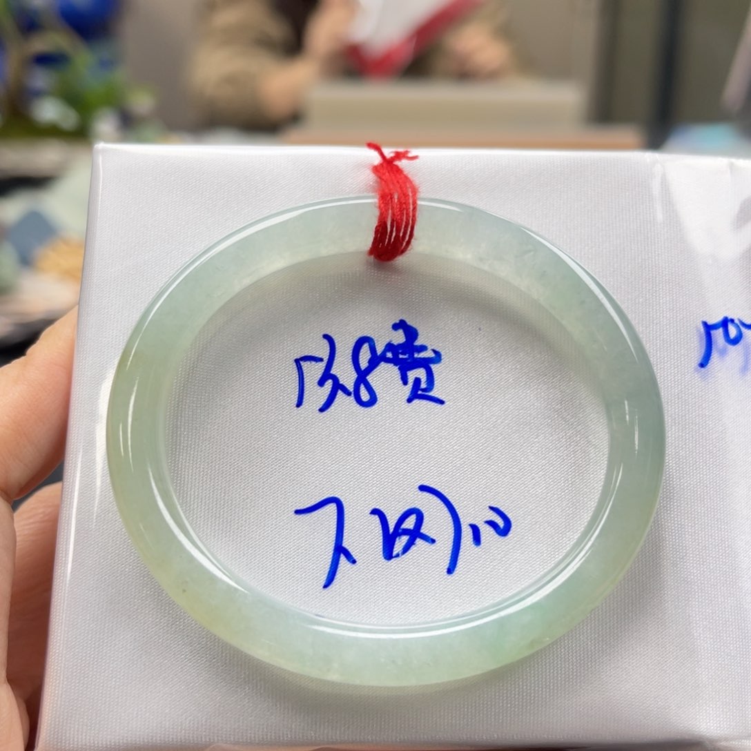 未镶嵌手镯翡翠翡翠