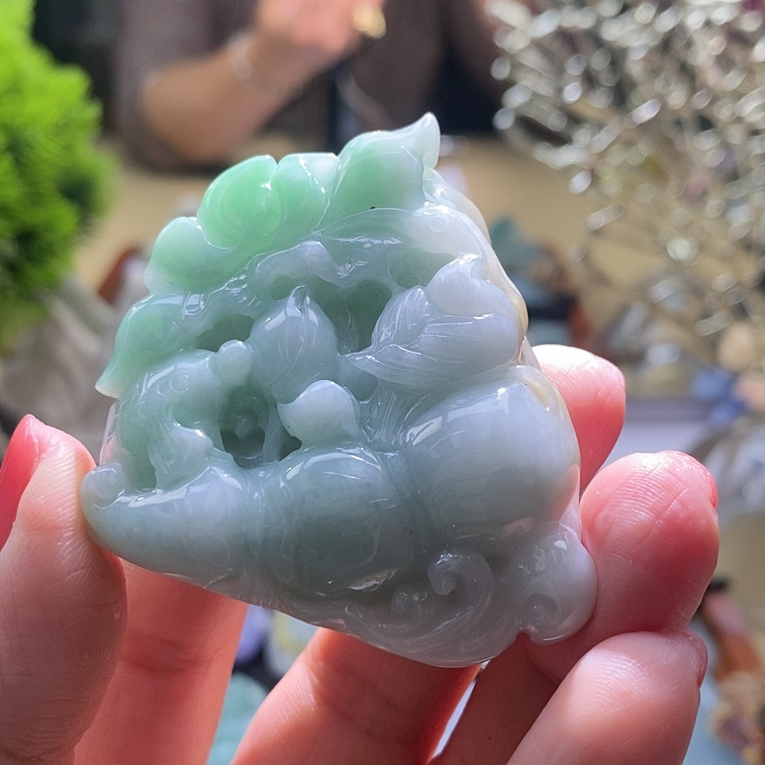 【闪购商品】翡翠颈饰未镶嵌鱼
