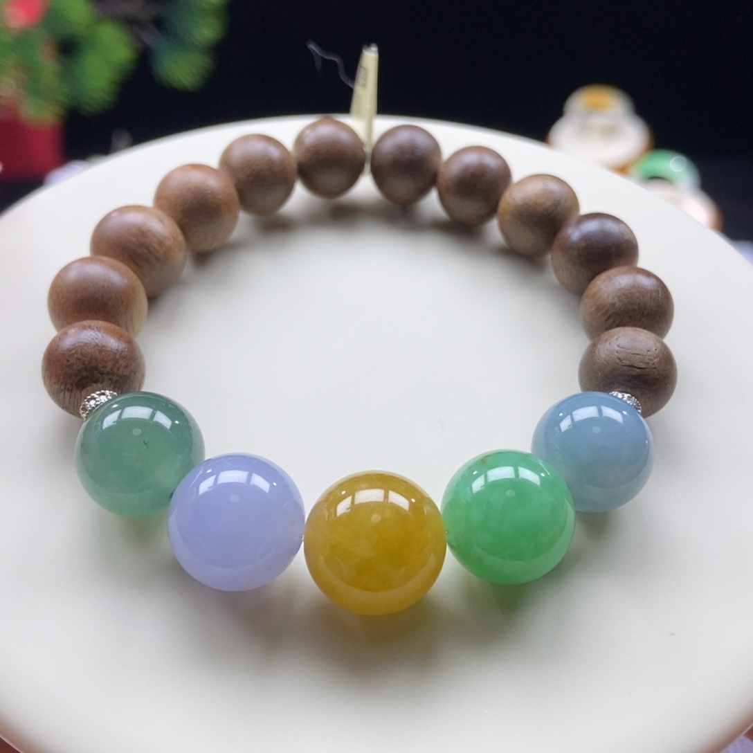 沉香木手串翡翠浓色五彩木带宝手串
