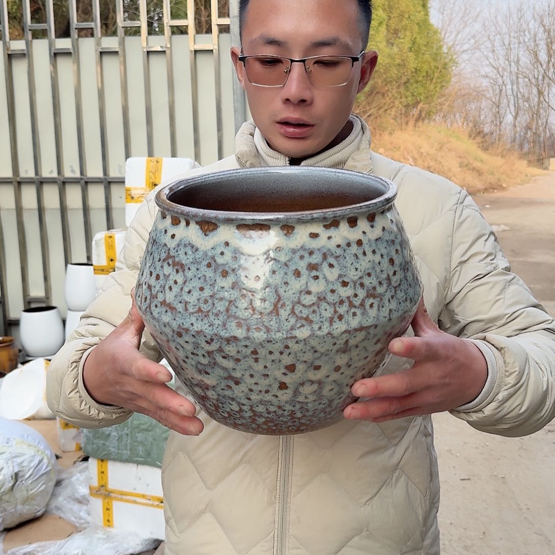 紫砂花盆口23高23（一水上漂泡泡咖啡