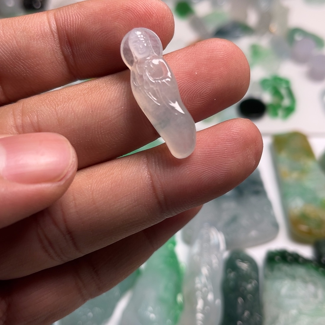 翡翠未镶嵌颈饰天然翡翠