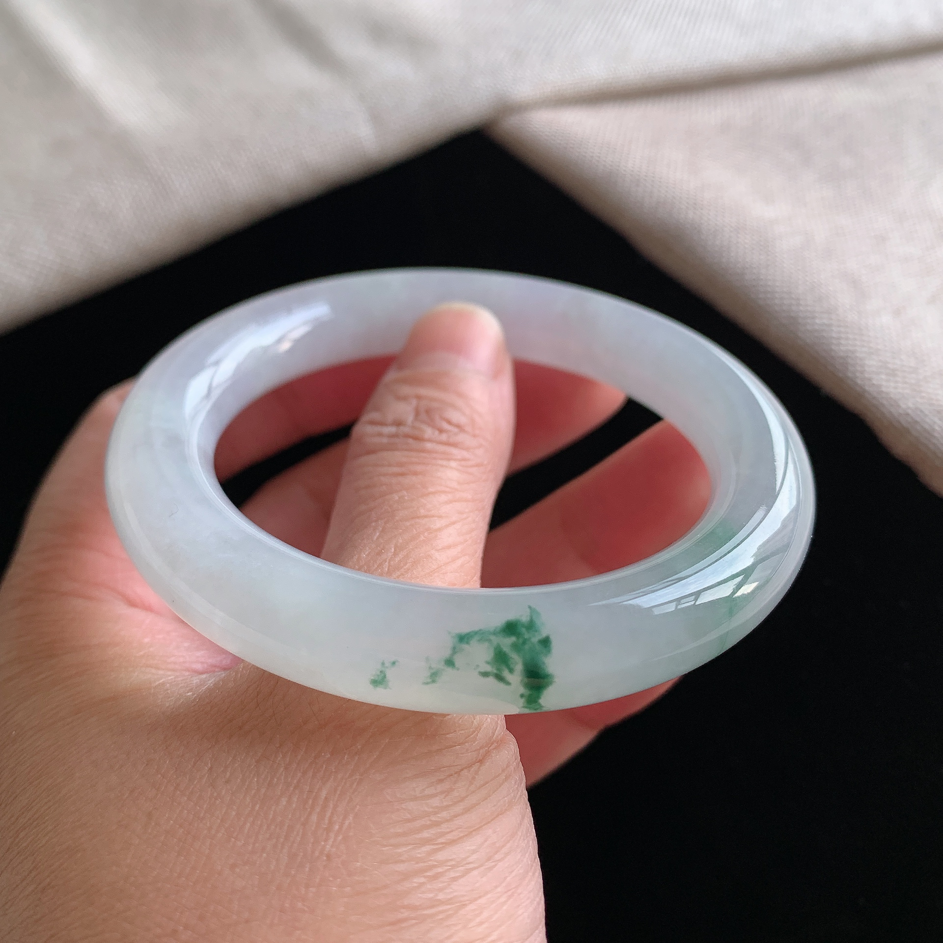 55圈飘花胖圆条缅甸天然翡翠手镯C5110004