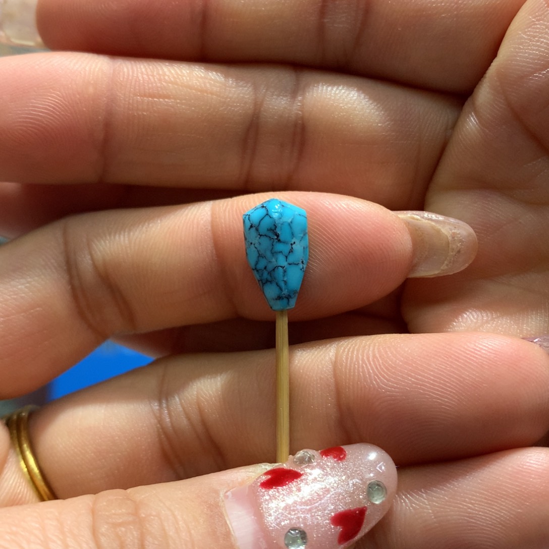 绿松石配饰未镶嵌