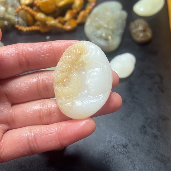 和田玉吊坠未镶嵌