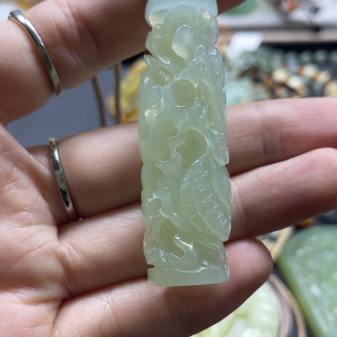 蛇纹石玉手串未镶嵌