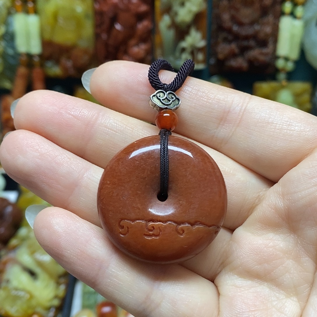 岫玉未镶嵌吊坠(赠链)