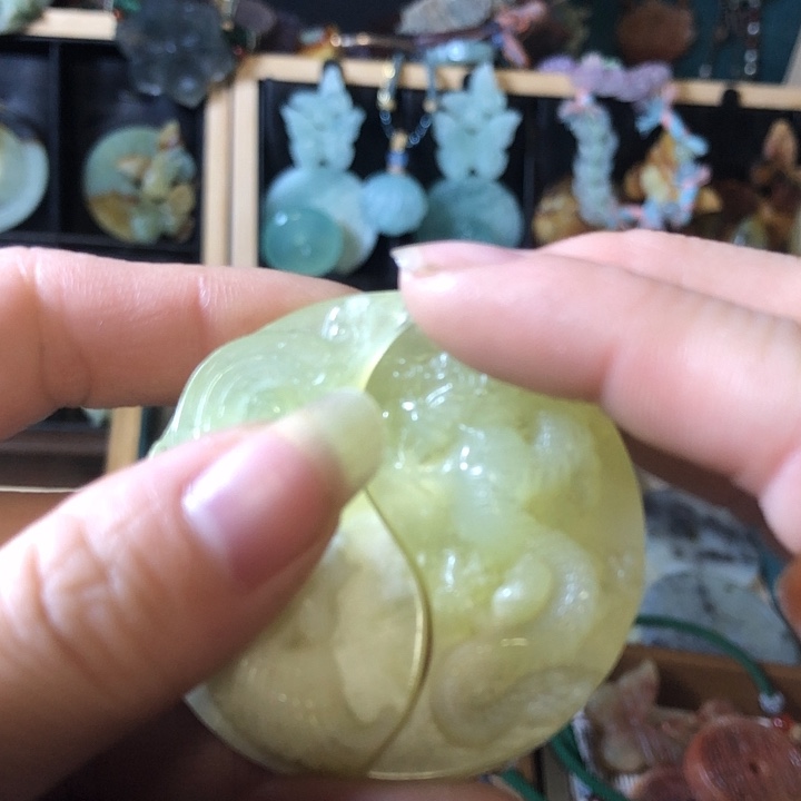 岫玉未镶嵌岫玉挂件