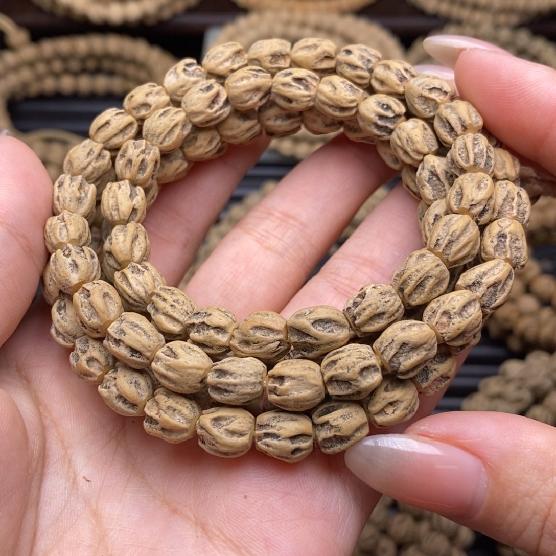 柏香籽/百香籽吊坠P****B