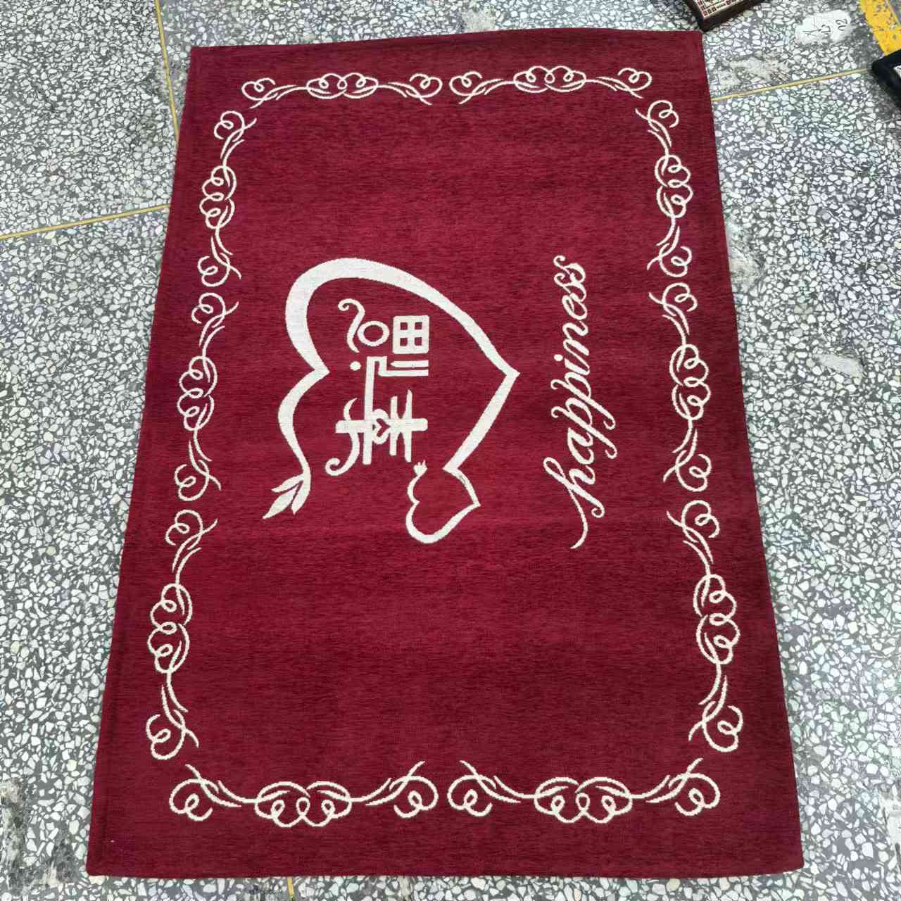 919红色幸福提花防滑地毯    80*120 