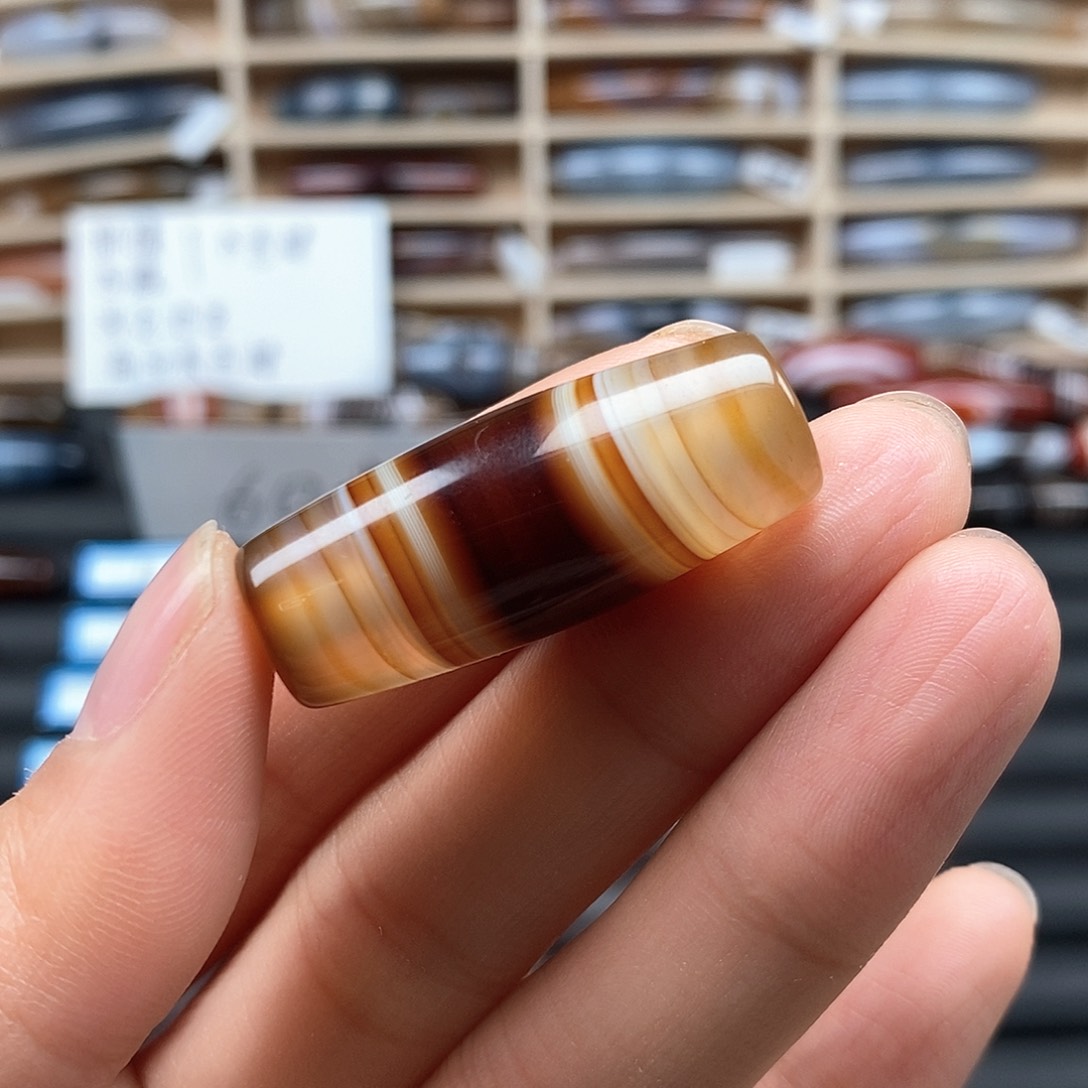 未镶嵌颈饰玛瑙/玉髓牢**命