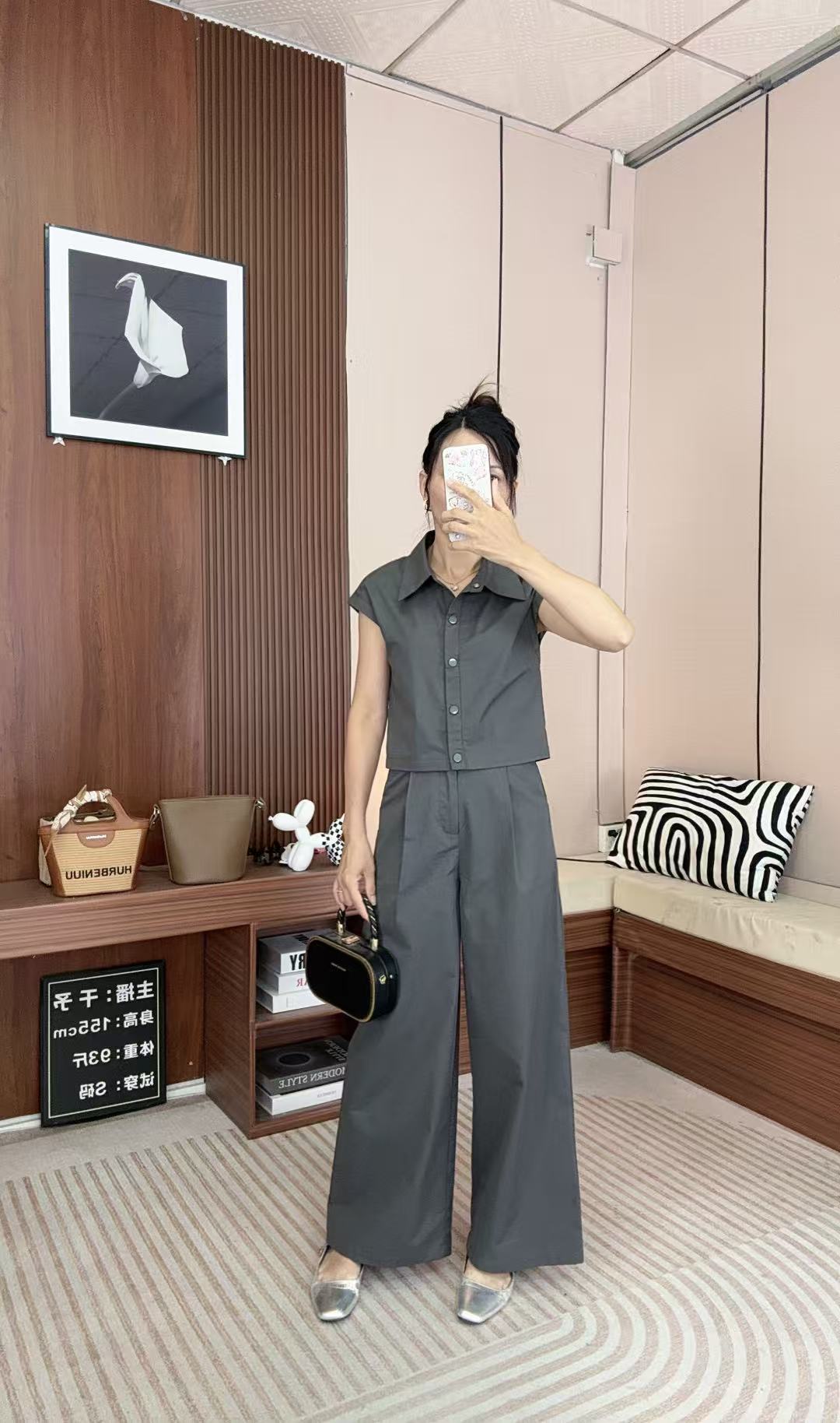 22025领显套装老钱调极简复古设计感短袖+高腰显瘦阔腿裤两件671