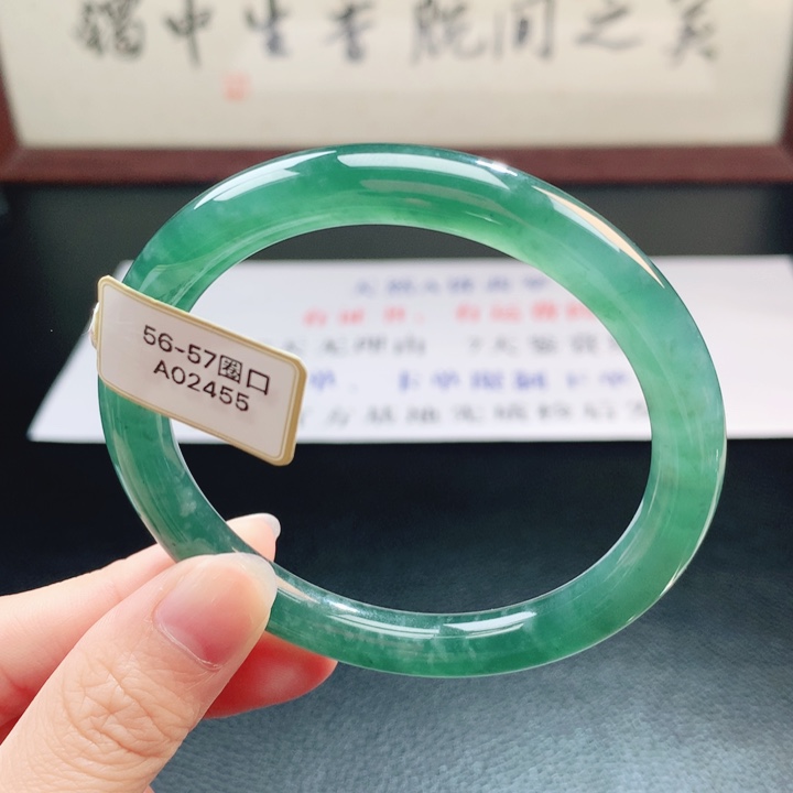 翡翠未镶嵌手镯翡翠手镯39