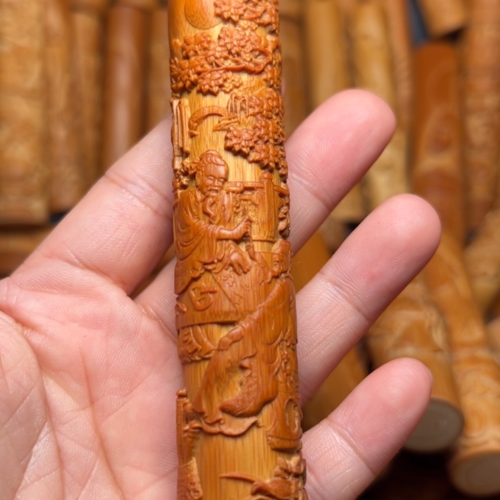 悠***呦实心竹雕刻手把件