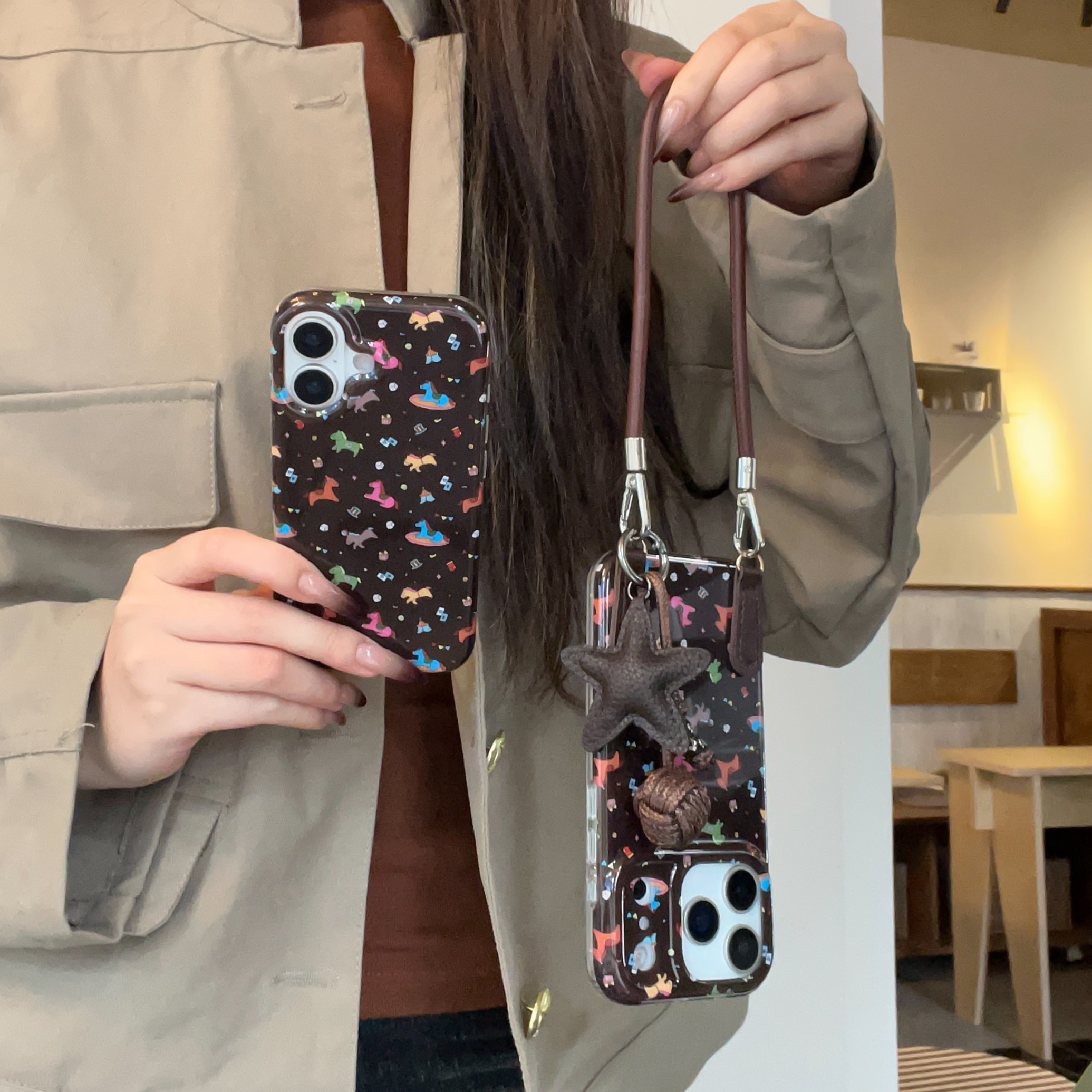 隆隆金适用苹果17手机壳棕底彩色木马16promax好看保护套14 15壳