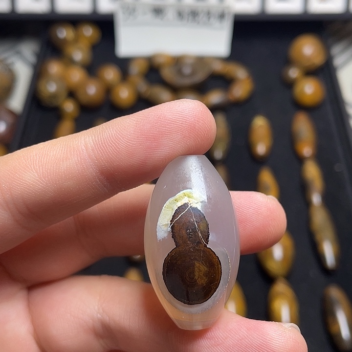 玛瑙/玉髓手串未镶嵌