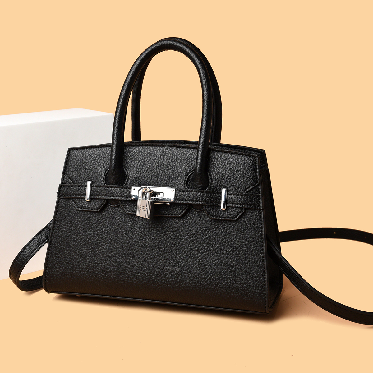 新款时尚百搭潮流女包单肩斜挎包8487黑色