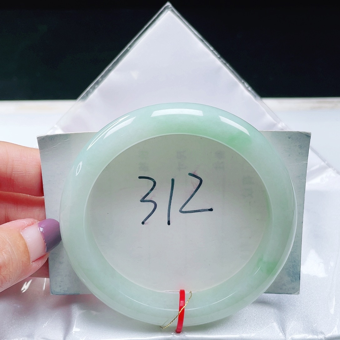 翡翠未镶嵌手镯缅甸翡翠60+