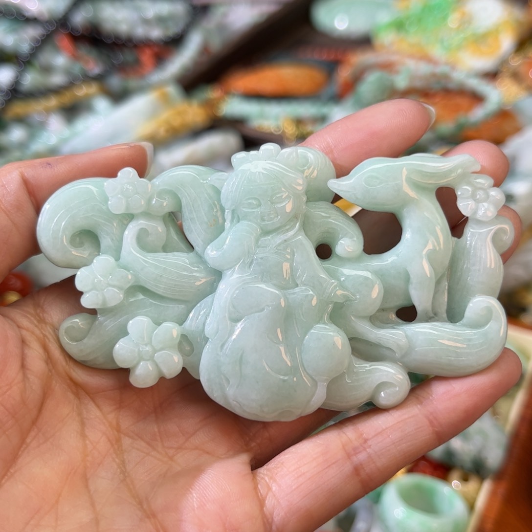 翡翠颈饰未镶嵌待编款