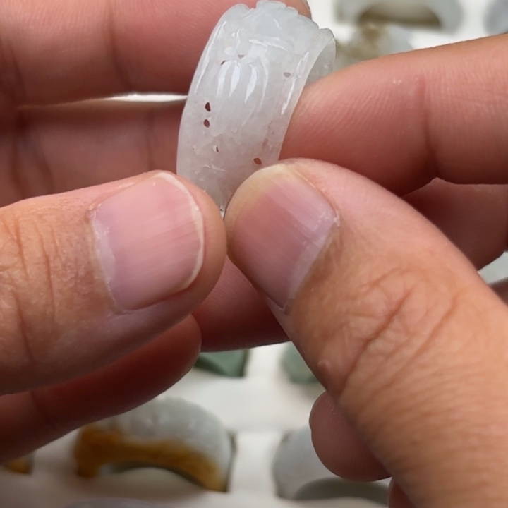 翡翠未镶嵌戒指港码21竹节211