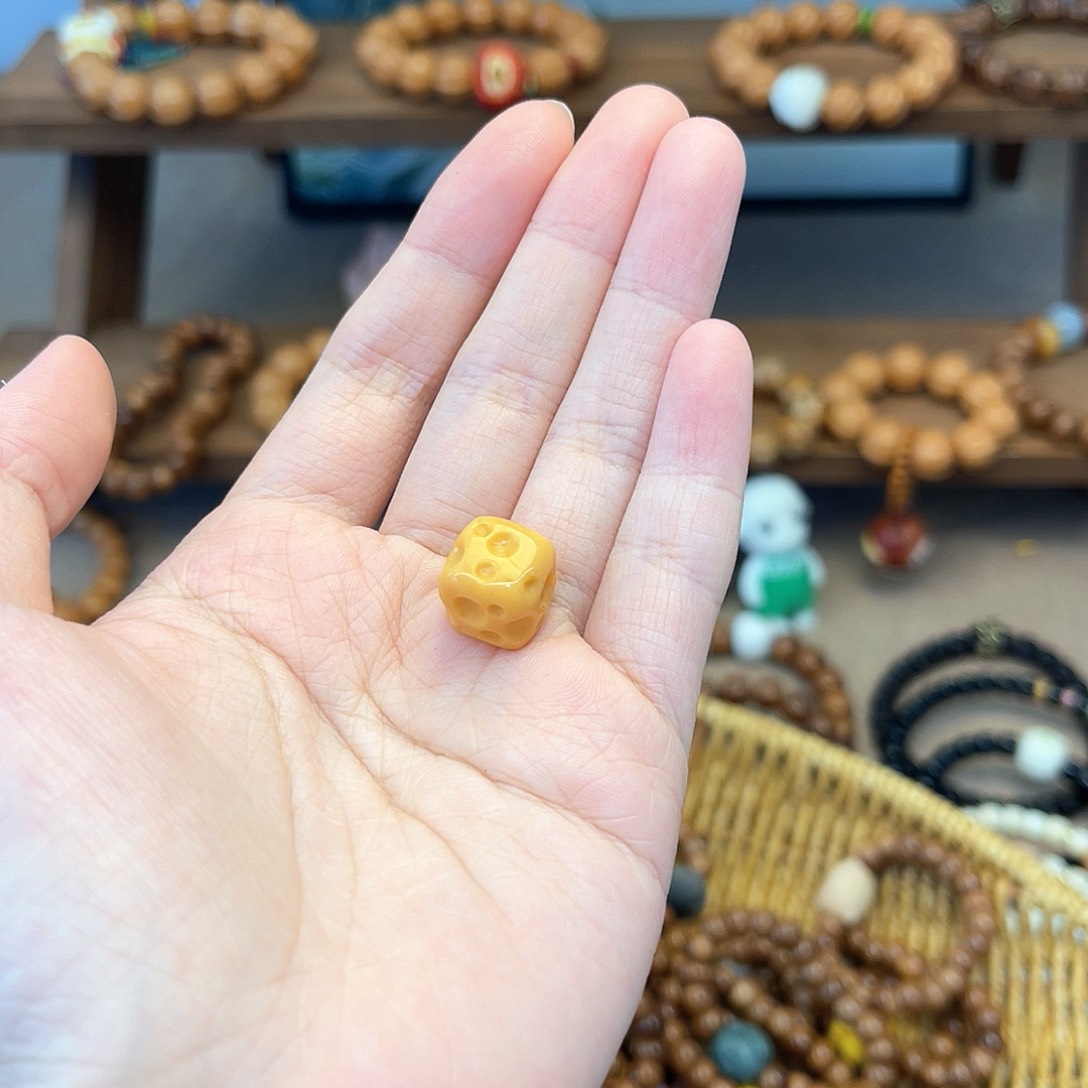 库克手串'*她穿到大肠上