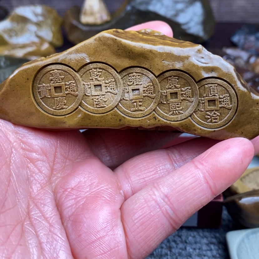 【闪购商品】原石雕刻手把件