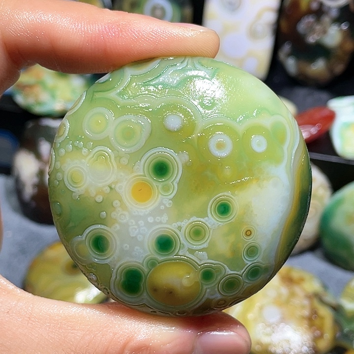 珠宝奇石玛瑙未镶嵌掌**漾