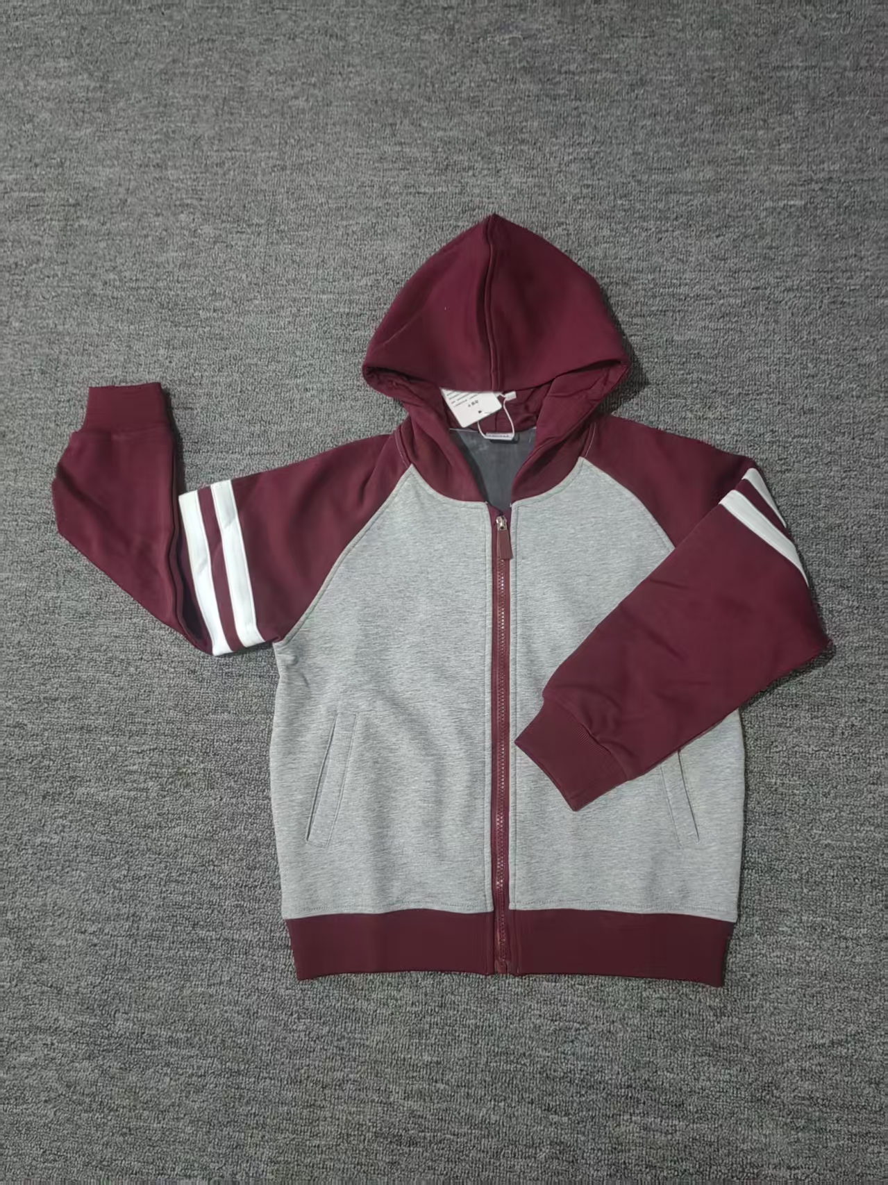 枣红插肩袖加绒上运动衣