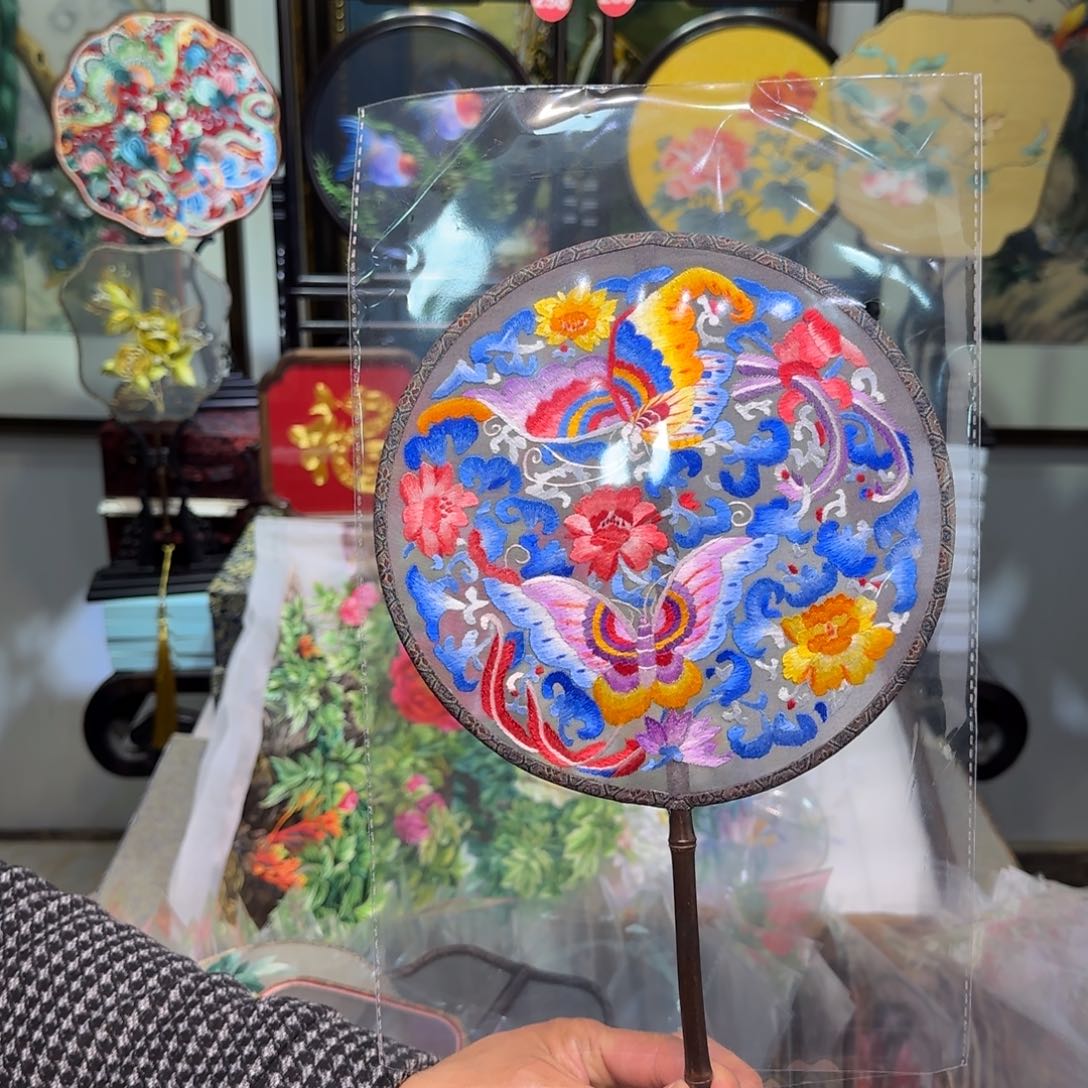 刺绣刺绣工艺精湛