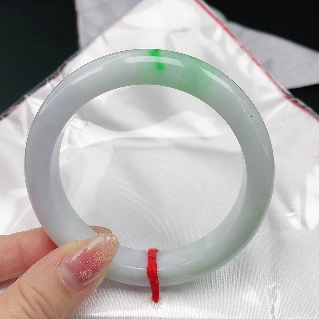 翡翠手镯未镶嵌翡翠041