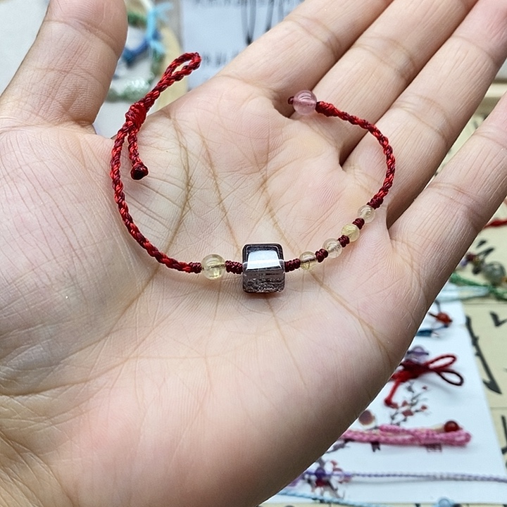 布艺非金属天然红幽灵手绳方糖手绳
