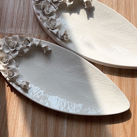 白瓷@**瑕疵两个盘子