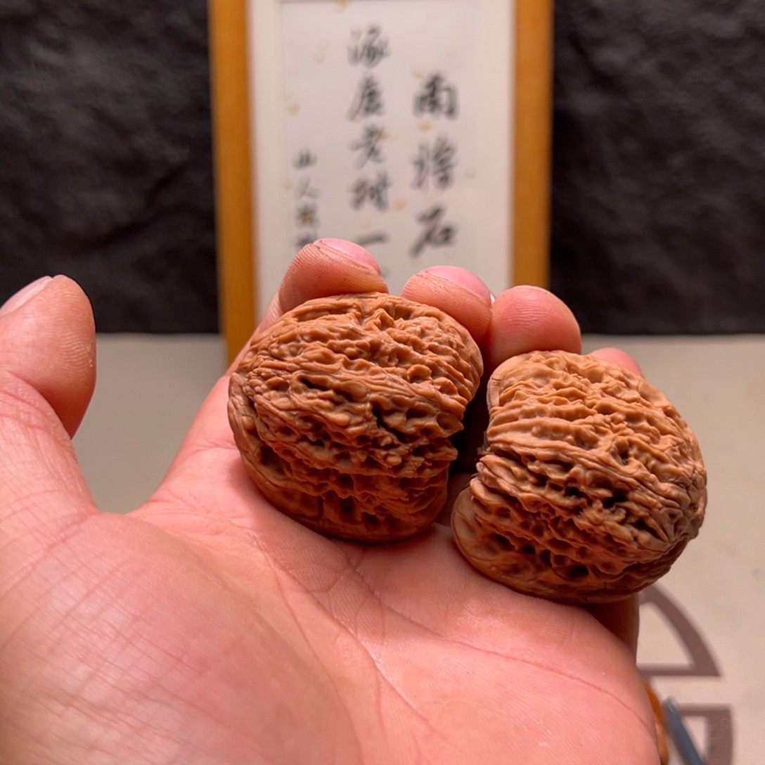 *****把件文玩核桃南疆42微色差