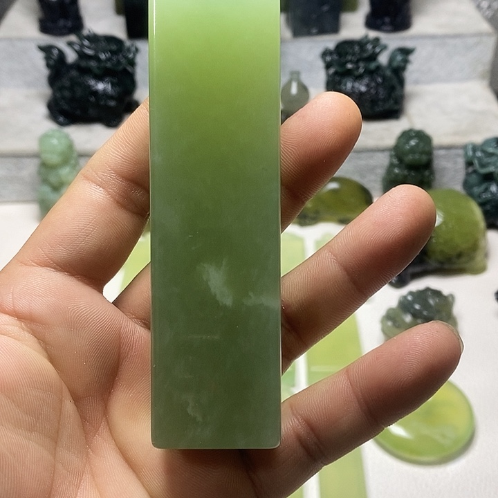 岫玉手把件未镶嵌岫玉