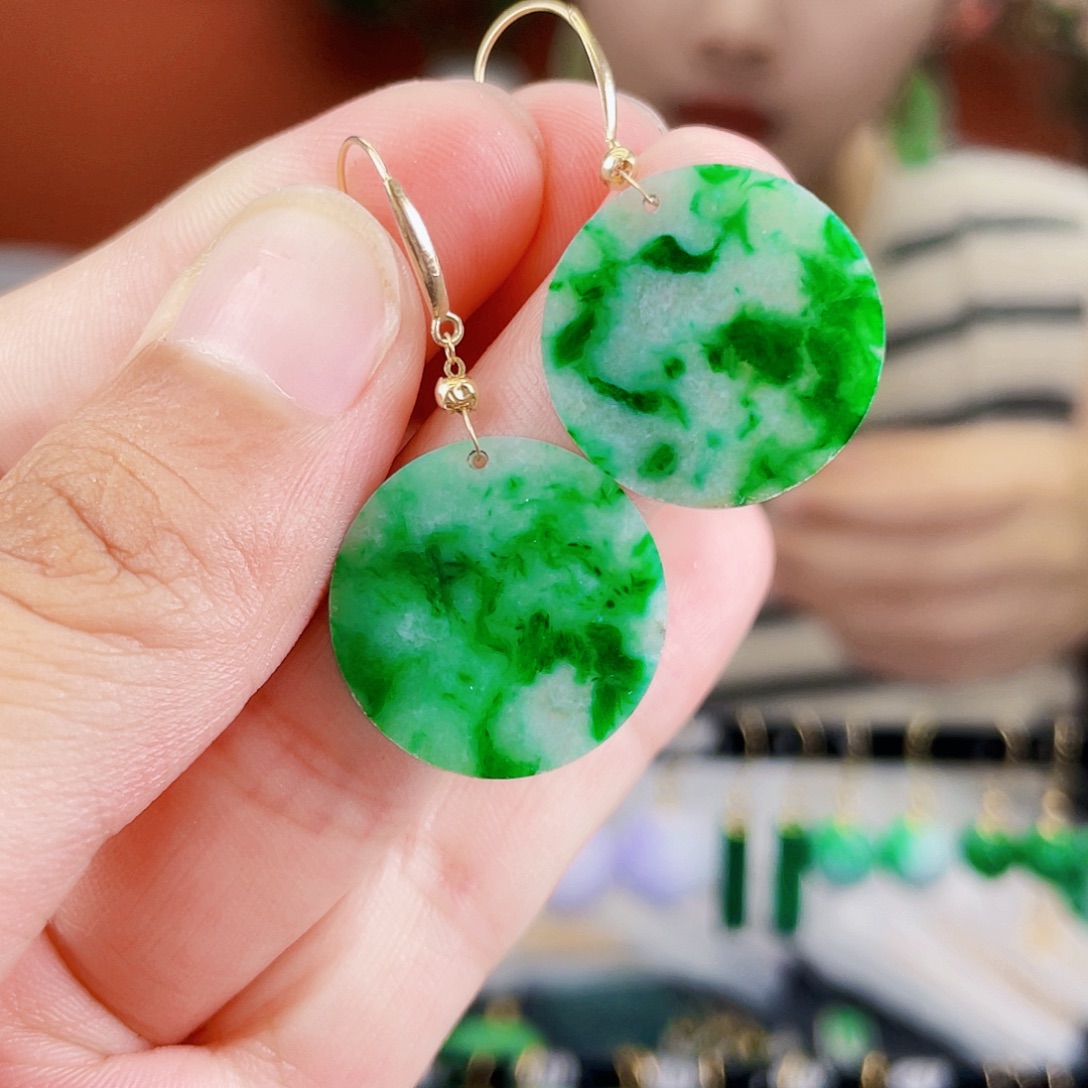 翡翠18K金镶嵌耳饰