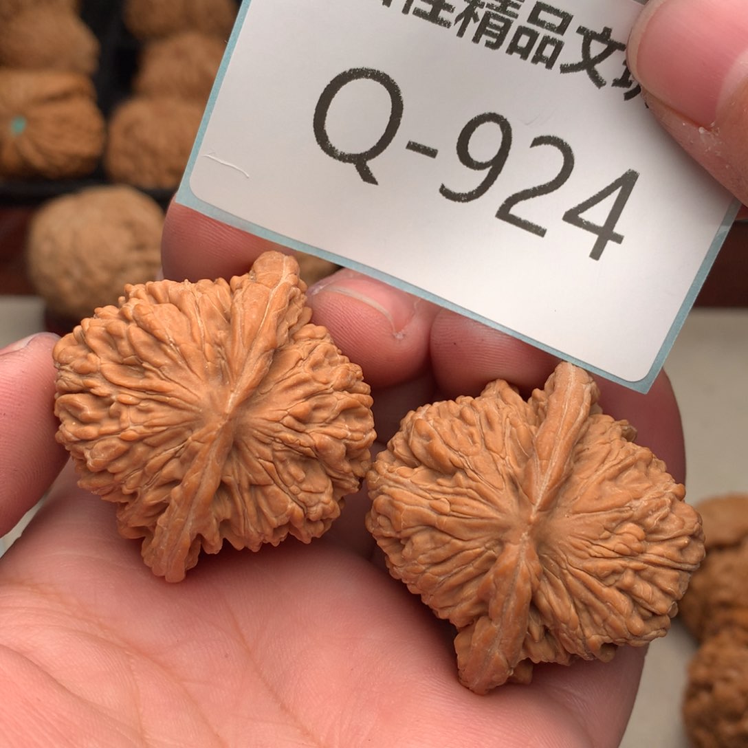 文玩核桃把件41楼…………