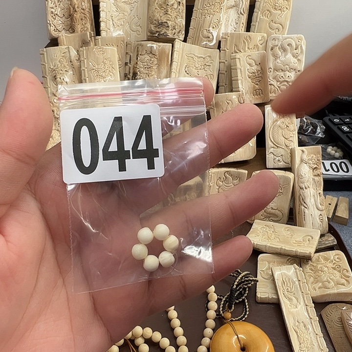 天然猛犸牙雕刻品