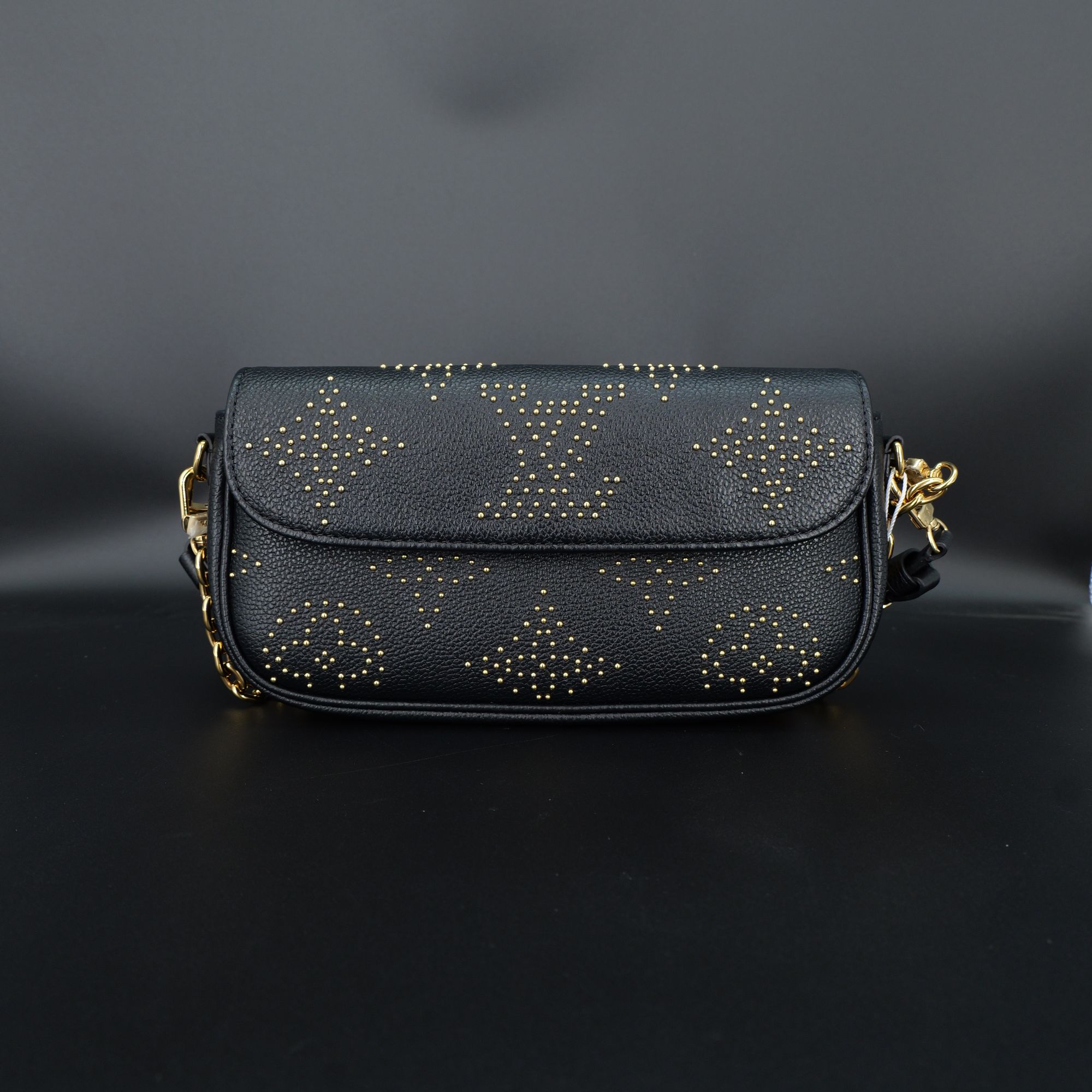 99新 LouisVuitton/路易威登 LV铆钉ivy腋下包