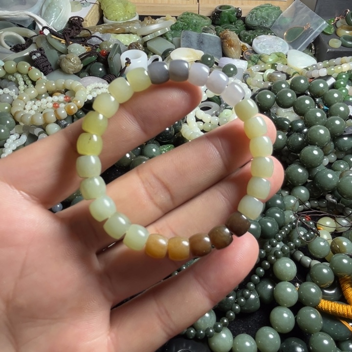 和田玉手串未镶嵌卡8